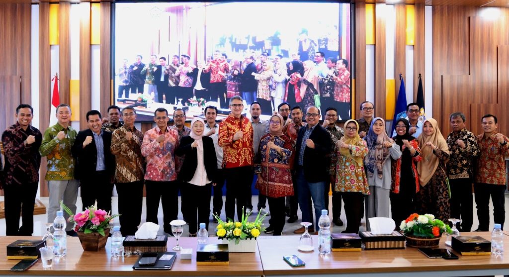 Update Tahun Pertama